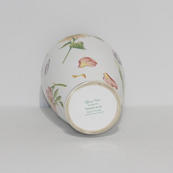 Tiffany & Co. 'Tiffany Petals' Ceramic Vase 1998 Made in Portugal - Picture 7 of 7